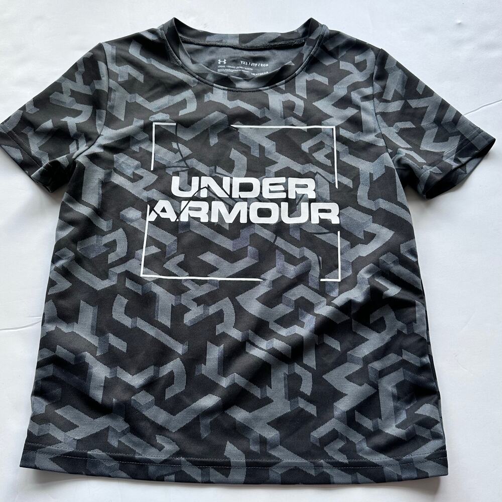 Under Armour camo top